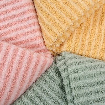 Tessili Sherpa Striped Għall-Ġugarelli